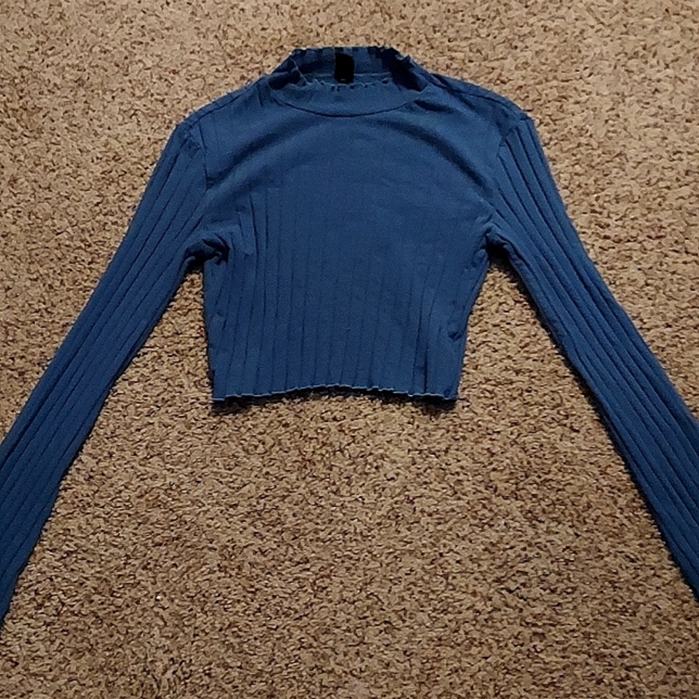 Blue long sleeve shirt